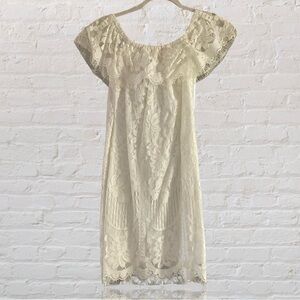 Women's Elegant Lace Short Fluttering Sleeves Knee Length Bodycon Cocktail Dress